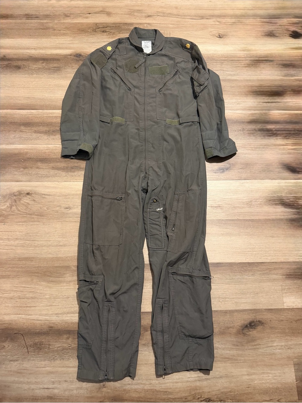 US Military Coveralls Mens 44R Green CWU-27/P Flyers Flame Resistant Flight Suit